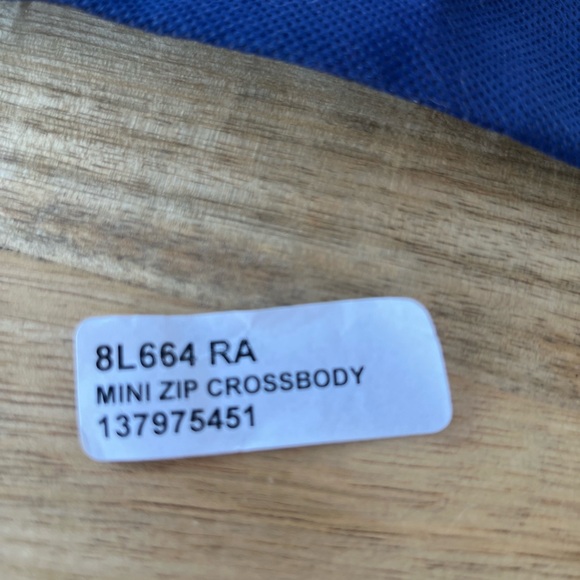 Dooney & Bourke Mini Zip Crossbody 8L664 RA with Dust Cover - Picture 11 of 12